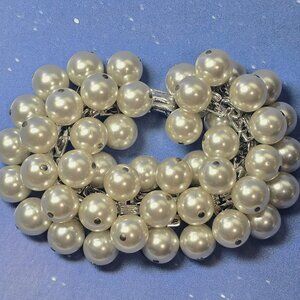 Vintage Japan Pearl Cha-Cha Bracelet Silver Tone Cluster  Glass Faux Beads 6.25"